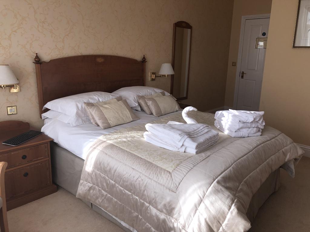 Cliff House Hotel