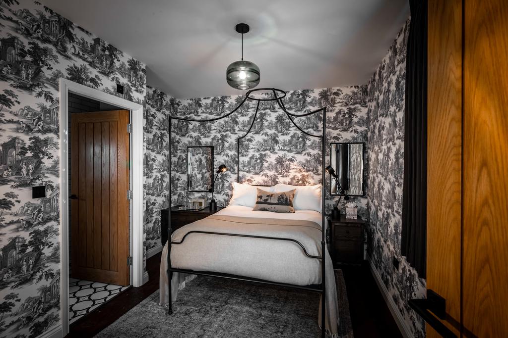 Manor House Lindley