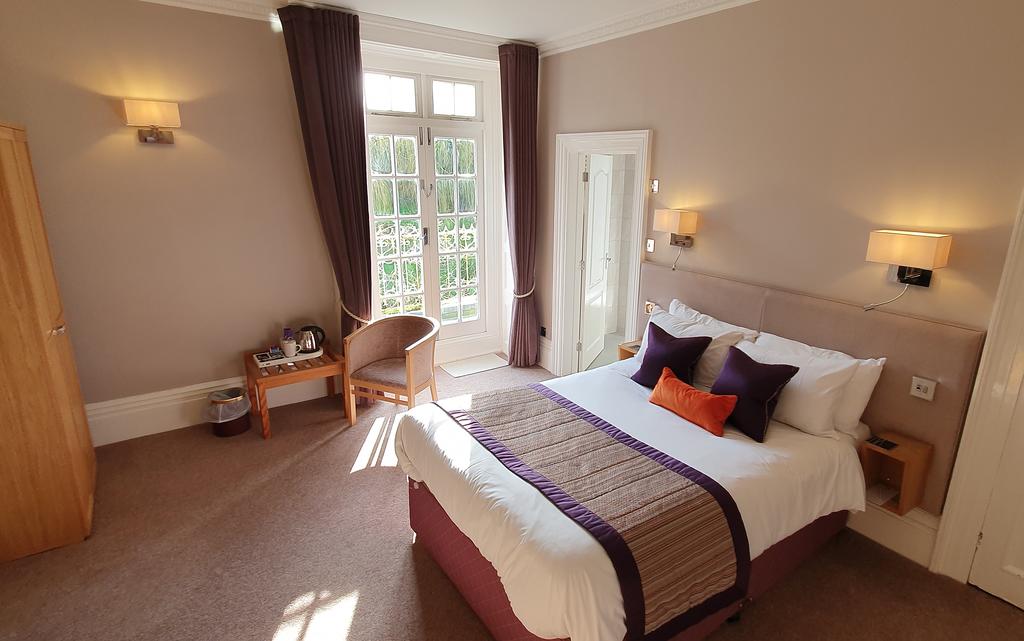 Chiseldon House