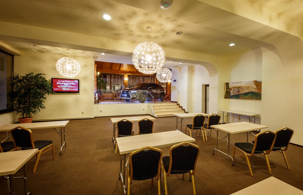 Eden Grand Resort