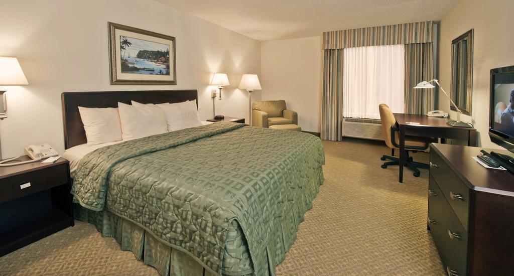 Ann Arbor Regent Hotel & Suites