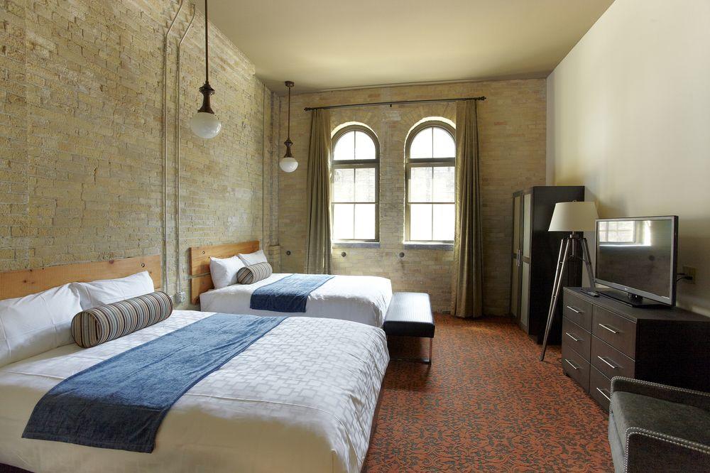 The Brewhouse Inn & Suites