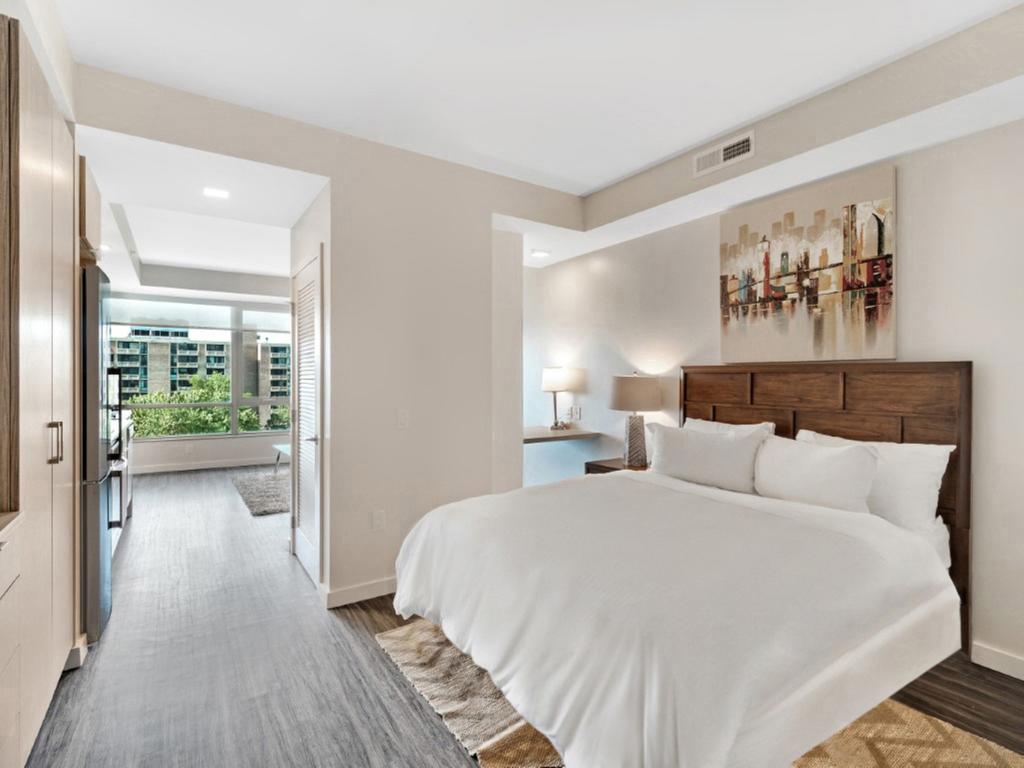 Global Luxury Suites Capitol Hill/Navy Yard