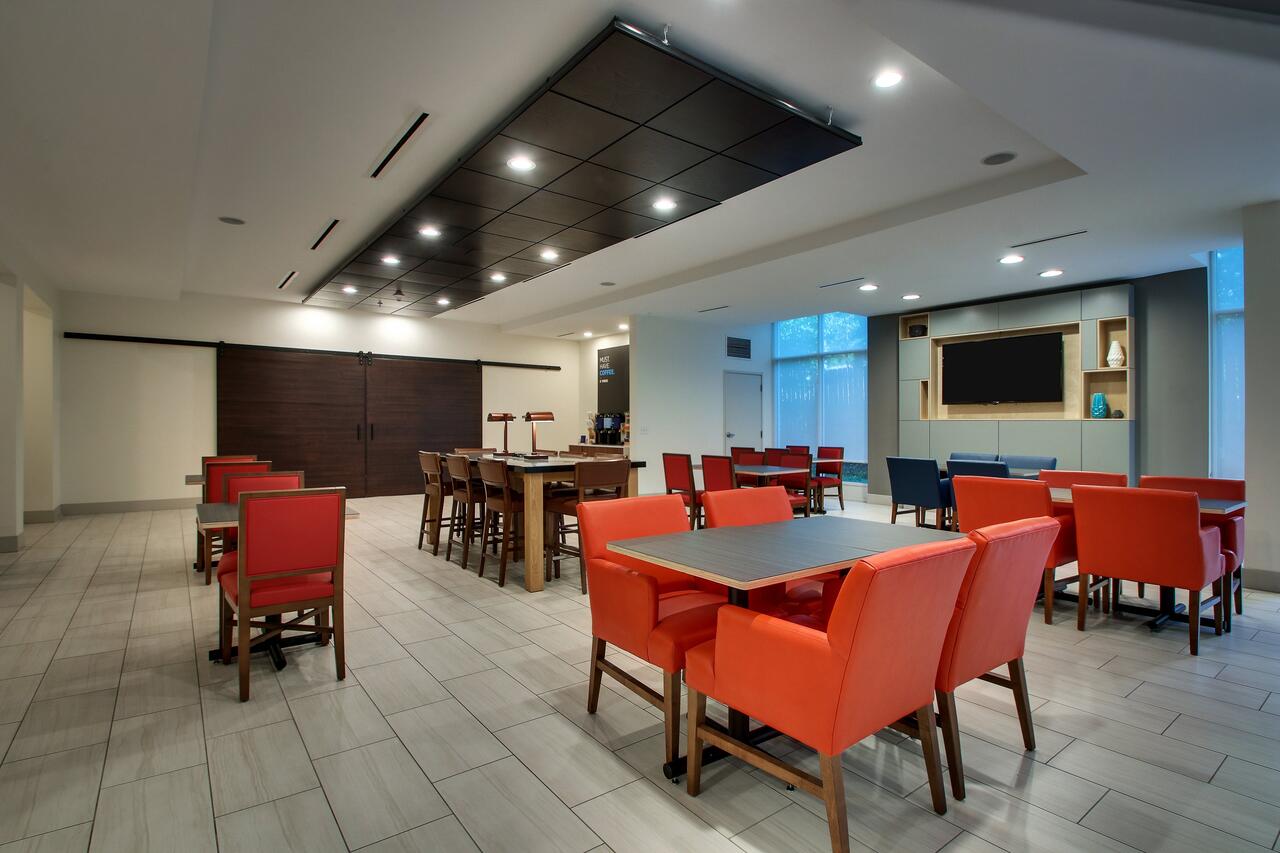 Holiday Inn Express Lexington North-Georgetown
