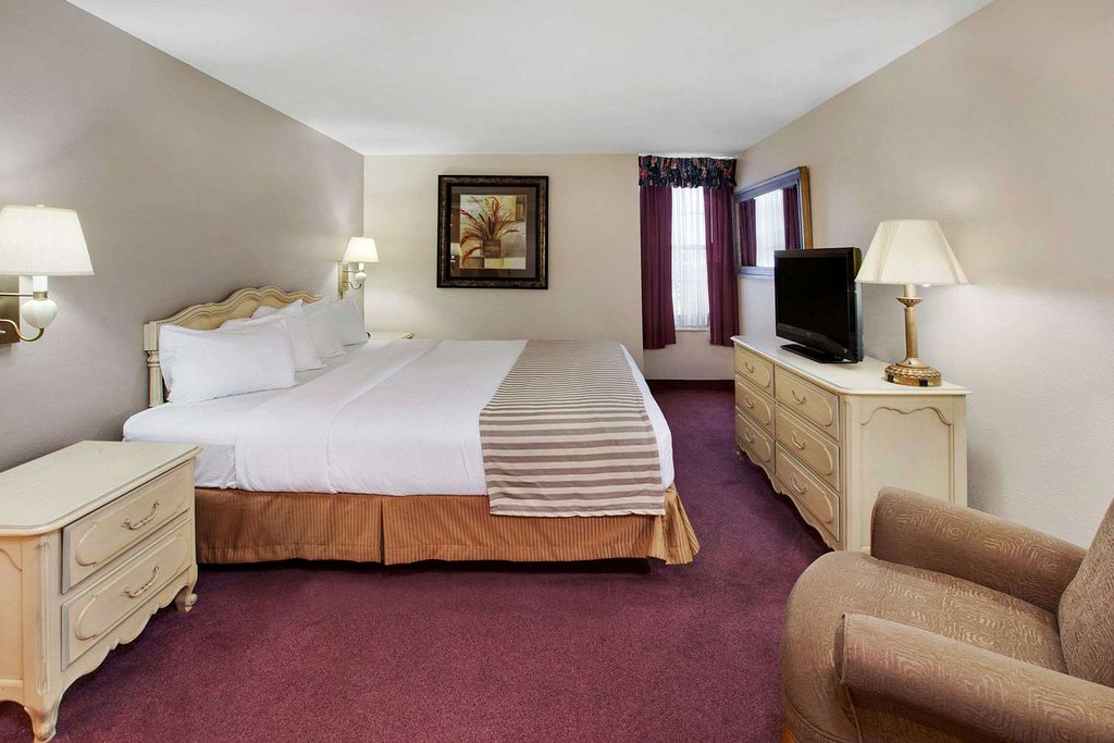 Ramada Plaza by Wyndham Sault Ste. Marie Ojibway