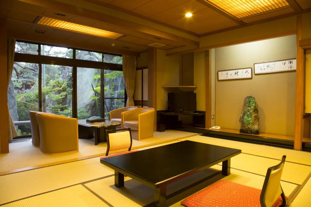 Meiseki No Yado Kagetsu