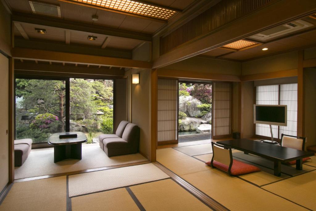 Meiseki No Yado Kagetsu