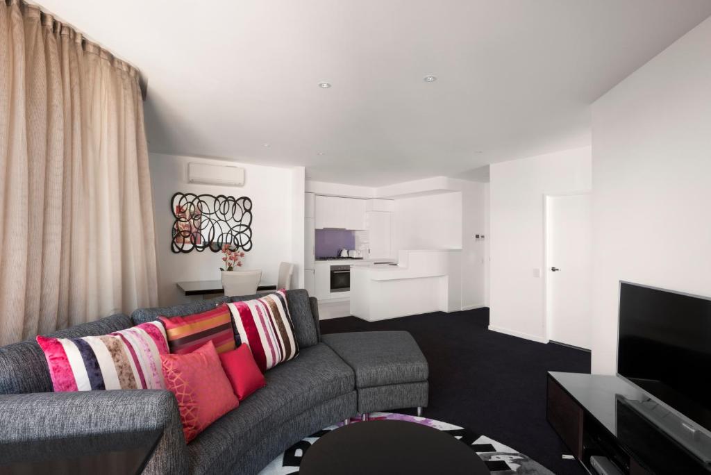 The Sebel Melbourne Docklands Hotel