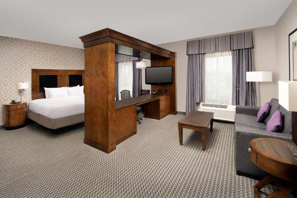 Hampton Inn & Suites Tupelo/Barnes Crossing