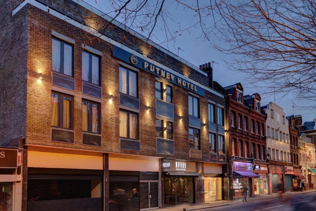BW Signature Collection Putney Hotel