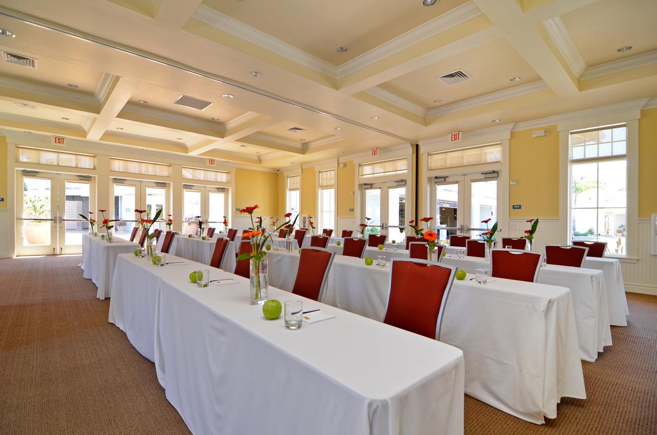 Avila Lighthouse Suites