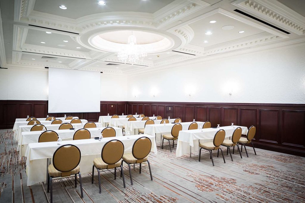 Radisson Cincinnati Riverfront