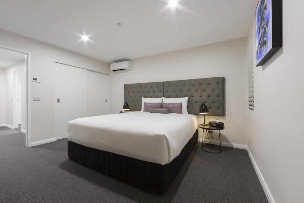 Avenue Hotel Canberra
