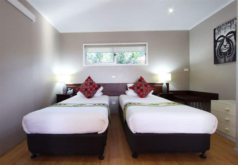 Broad Leaf Villas