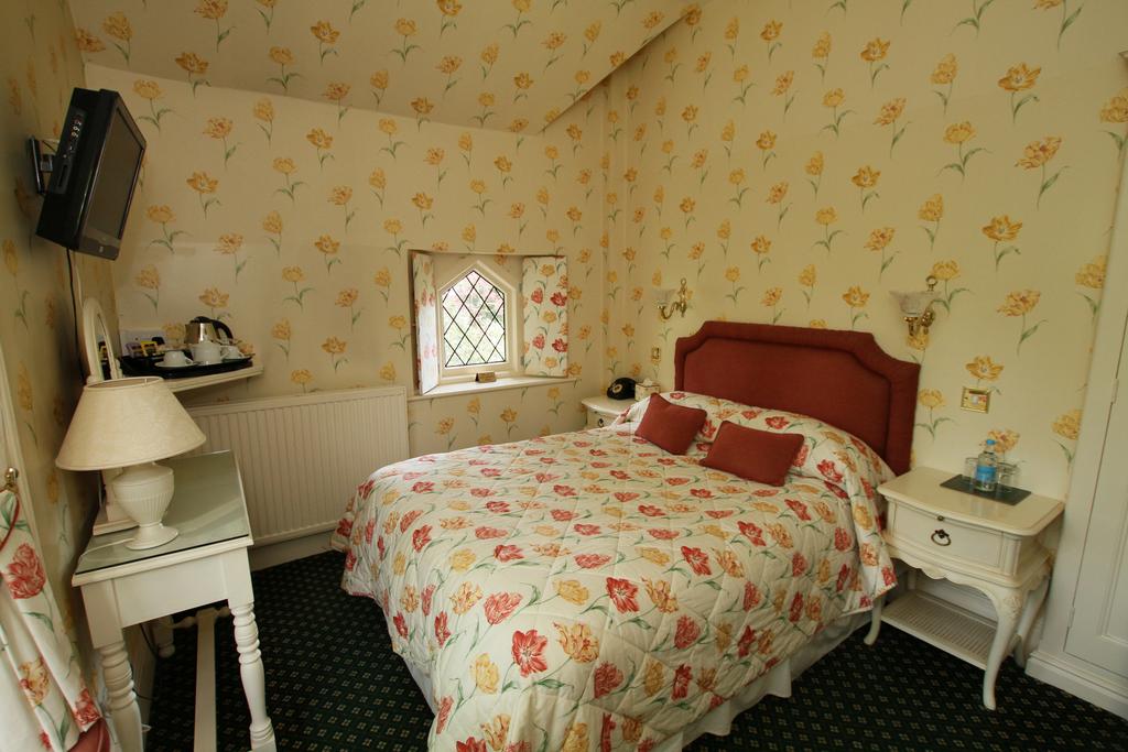 Rylstone Manor