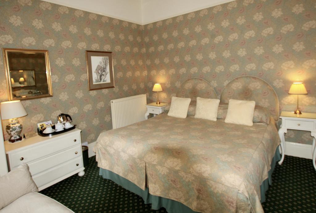 Rylstone Manor