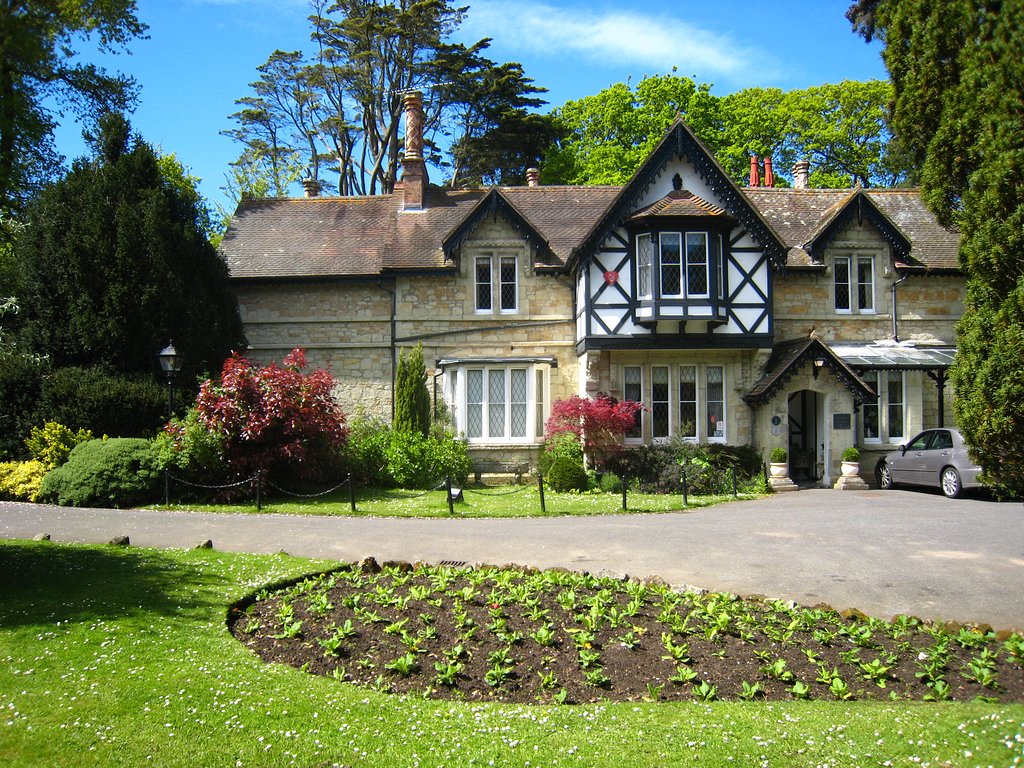 Rylstone Manor