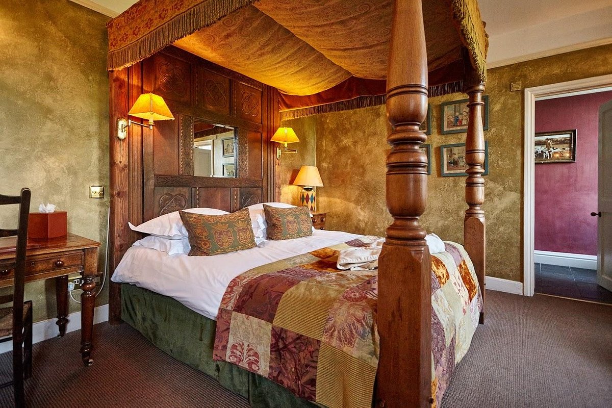 Charlton House Spa Hotel