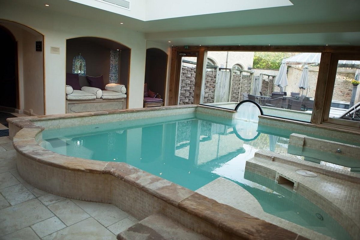 Charlton House Spa Hotel
