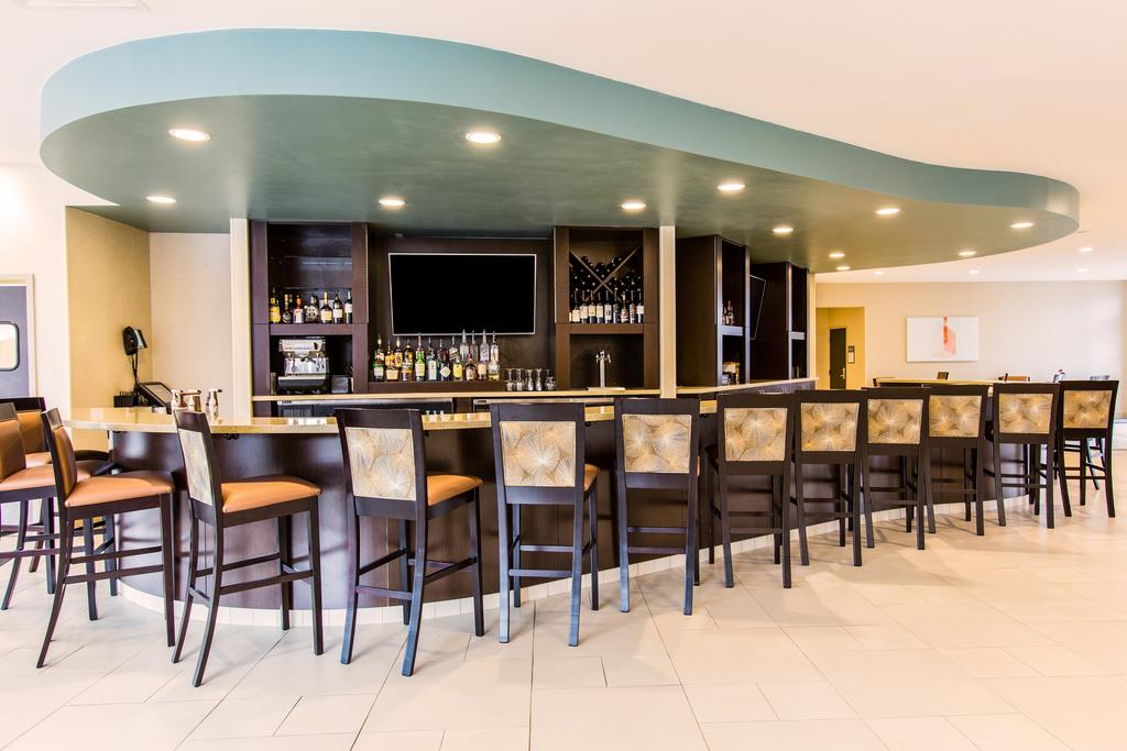 Cambria Hotel Cleveland Avon