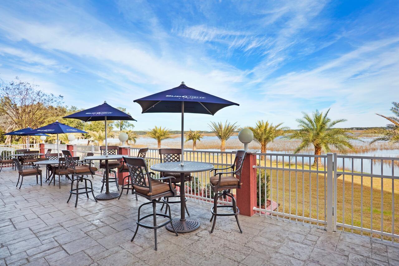 Holiday Inn Hotel & Suites Beaufort at Highway 21