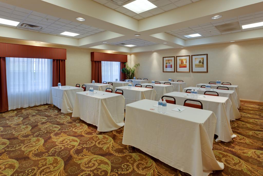 Country Inn & Suites by Radisson, Bel Air/Aberdeen, MD