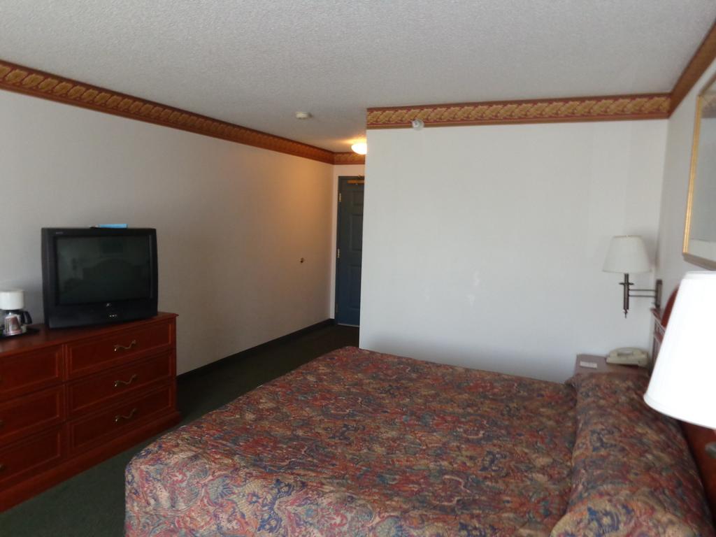 Country Inn & Suites by Radisson, Prairie du Chien, WI