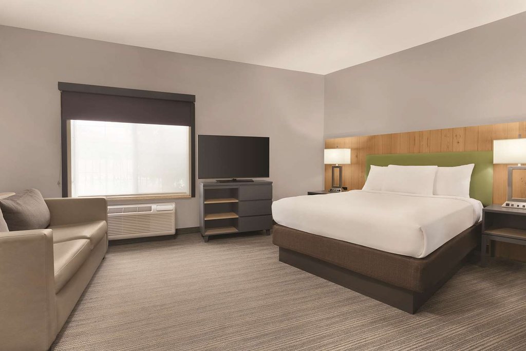 Country Inn & Suites by Radisson, San Bernardino (Redlands), CA