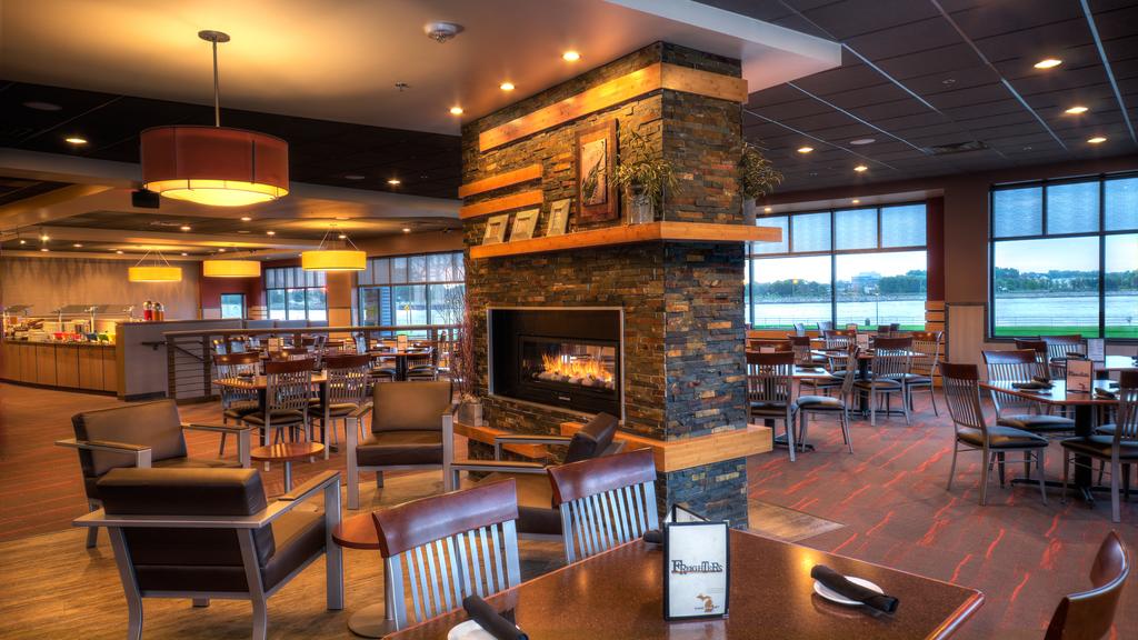 DoubleTree by Hilton Hotel Port Huron