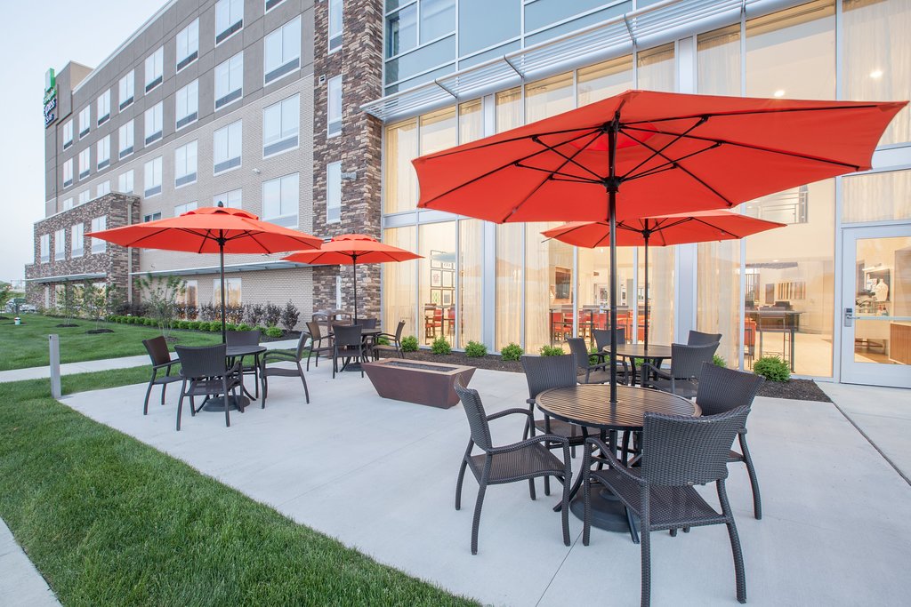 Holiday Inn Express & Suites Indianapolis NE - Noblesville