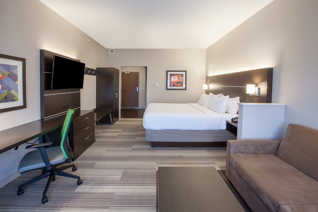 Holiday Inn Express & Suites Indianapolis NE - Noblesville