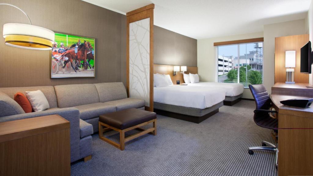 Hyatt Place Pittsburgh South/Meadows Racetrack & Casino