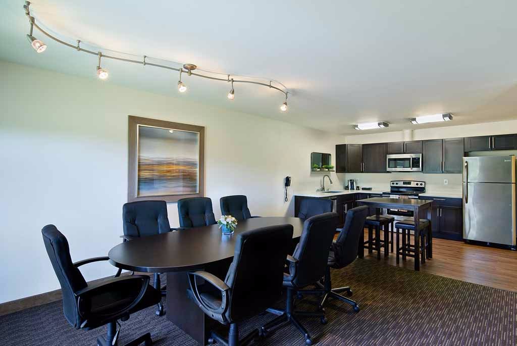 Oxford Suites Yakima