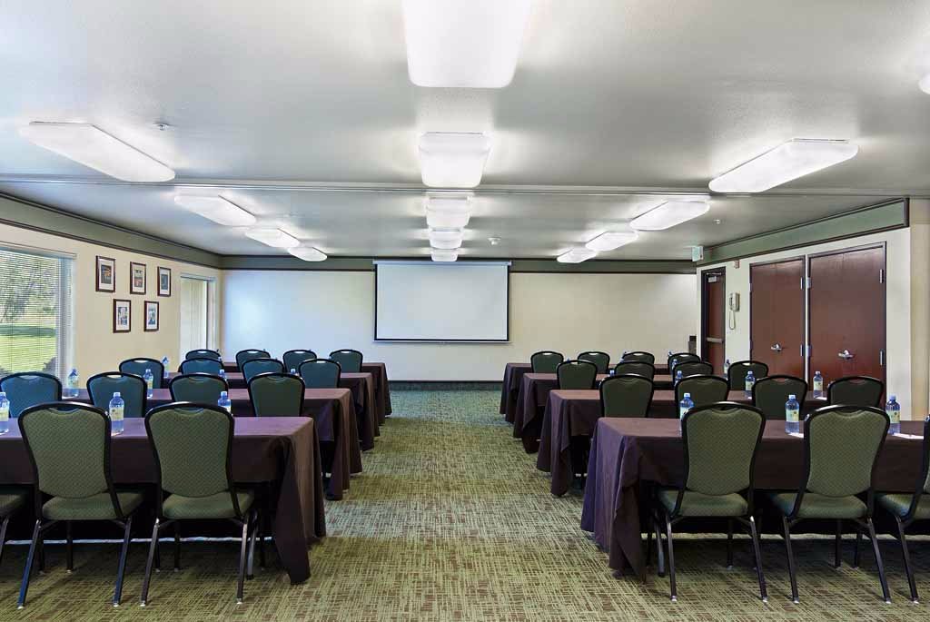 Oxford Suites Yakima