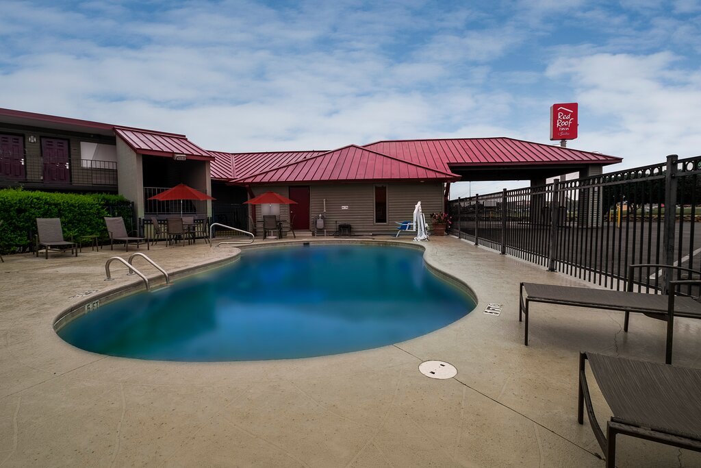 Red Roof Inn & Suites Dothan