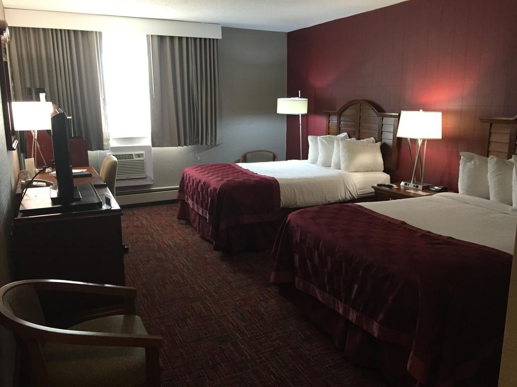Ramada by Wyndham Grand Forks