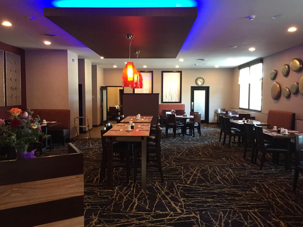 Ramada by Wyndham Grand Forks