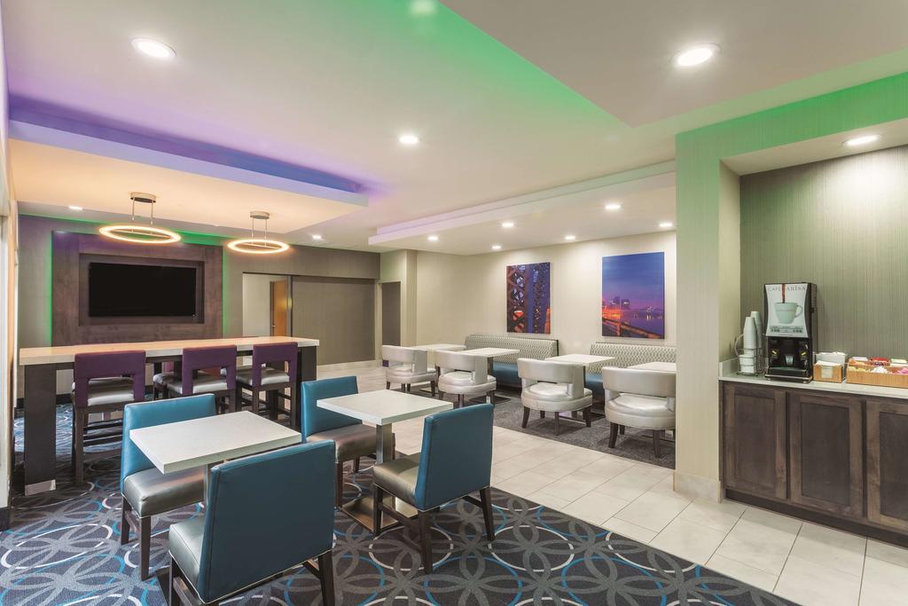 La Quinta Inn & Suites by Wyndham Hopkinsville