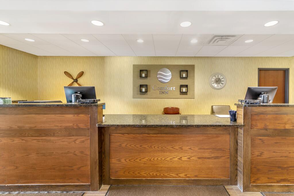 Comfort Inn & Suites