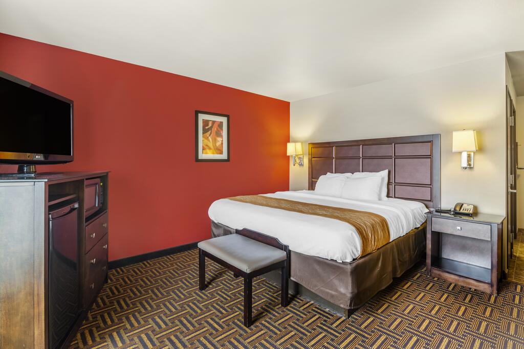 Comfort Inn & Suites