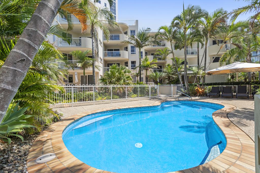 Burlington Holiday Apartments