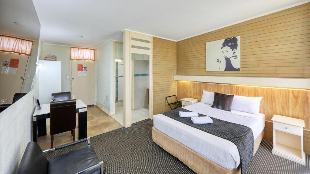 Rose City Motor Inn
