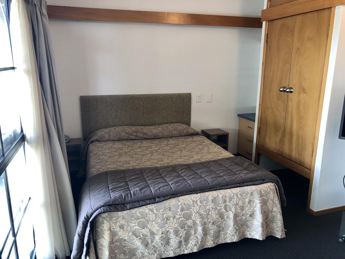 Teal Motor Lodge
