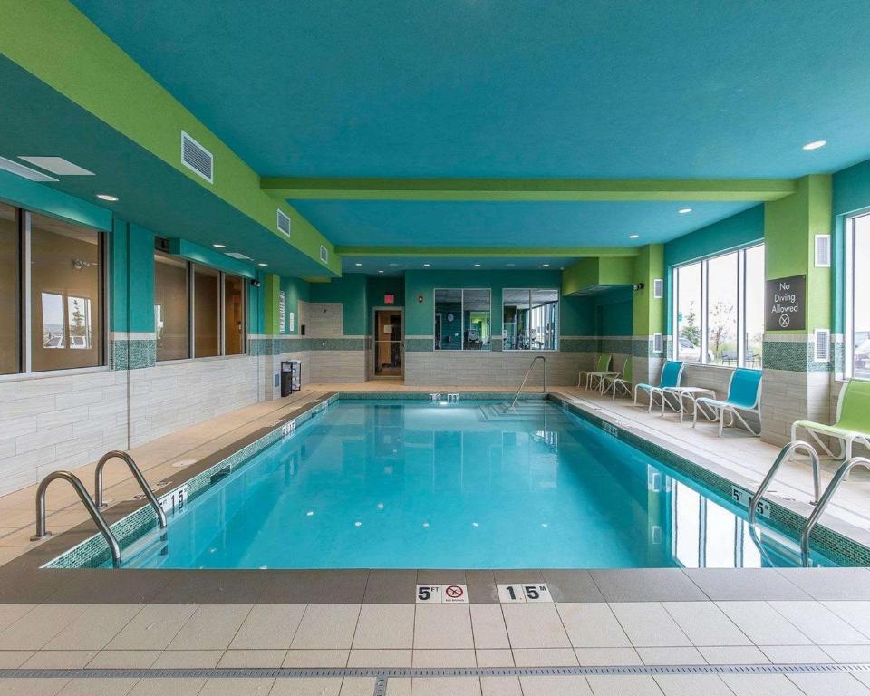 Comfort Inn And Suites Calgary Airport North