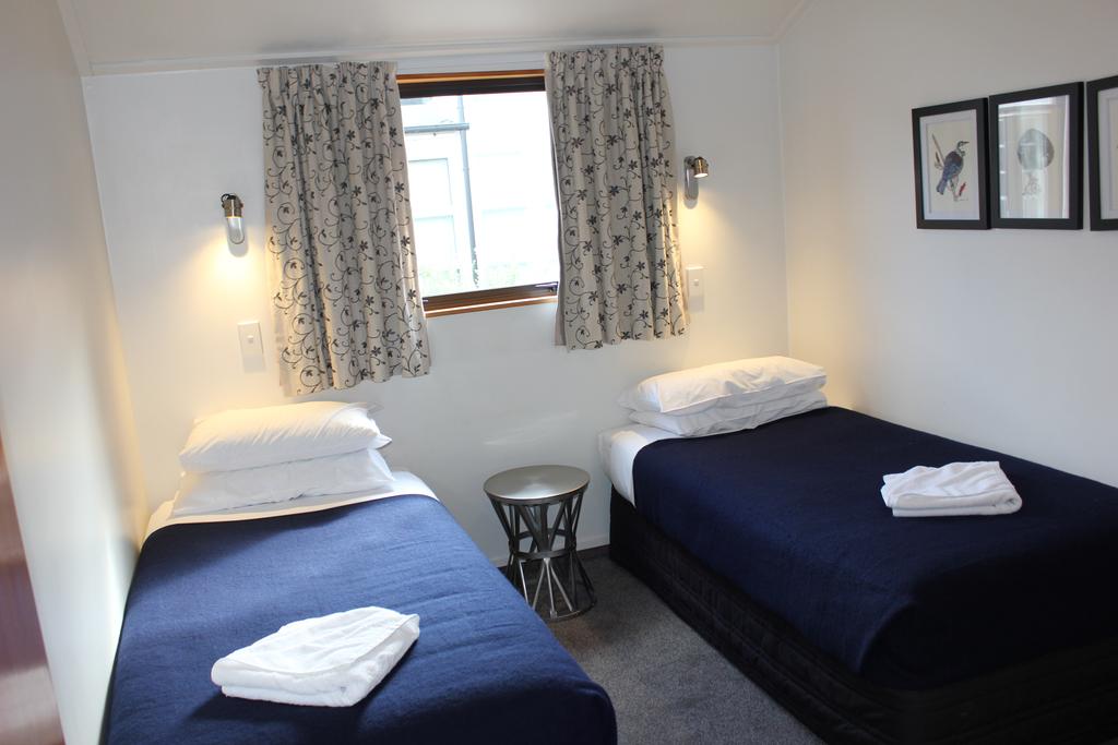 Amity Lodge Motel