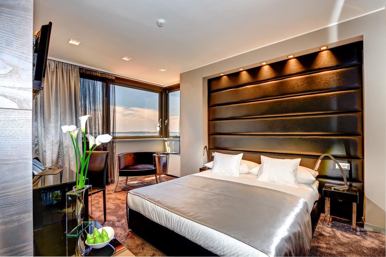 The View Luxury Rooms