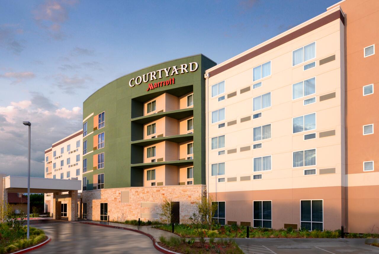 Courtyard Dallas Plano/The Colony