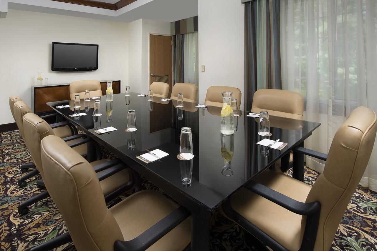 Staybridge Suites North Brunswick