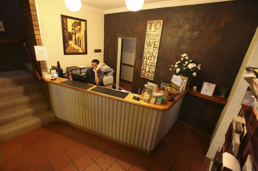 Countryman Motor Inn