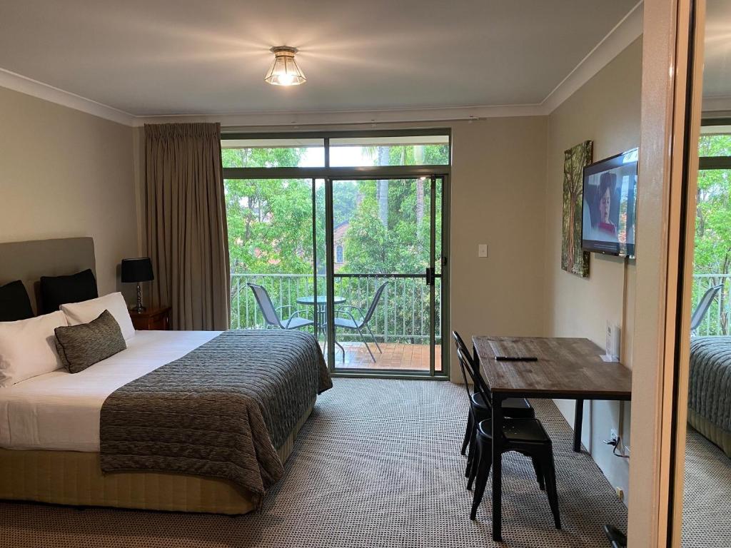 Belmore All-Suite Hotel